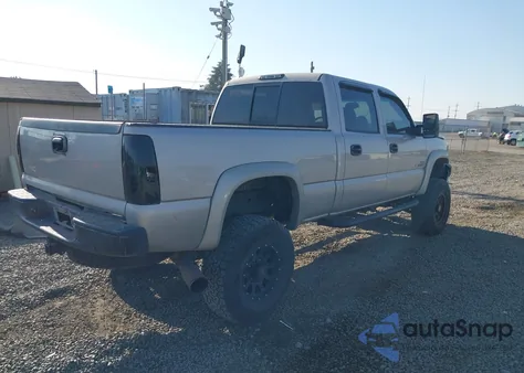 2005 Chevrolet Silverado 2500Hd Lt z USA, uszkodzony, nr VIN 1GCHK232X5F834481